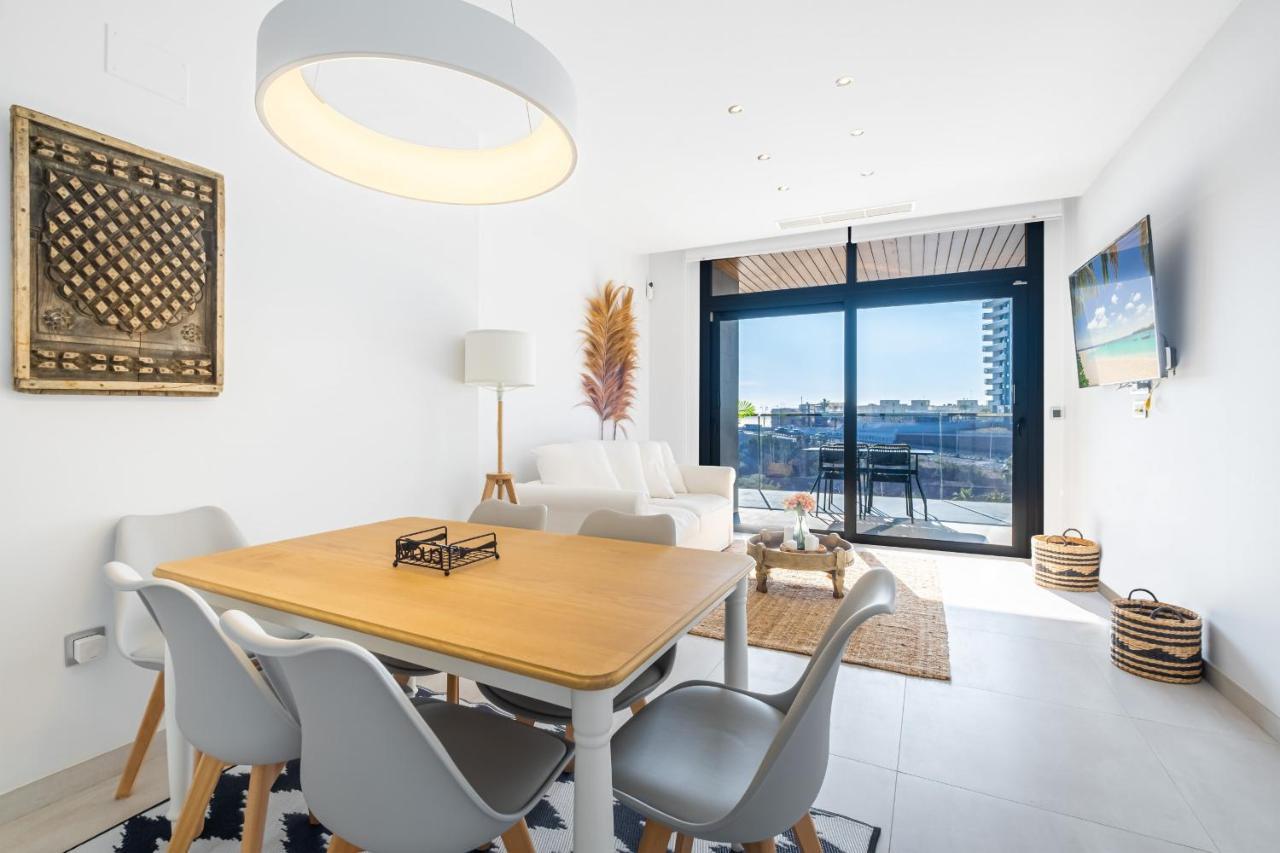 Sunset Waves Deluxe Apartments Poniente Beach Resort Μπένιντορμ Εξωτερικό φωτογραφία