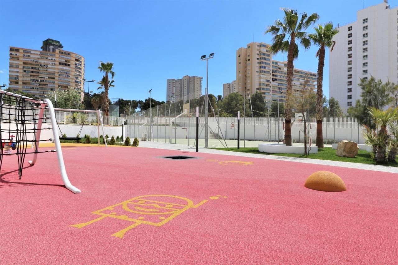 Sunset Waves Deluxe Apartments Poniente Beach Resort Μπένιντορμ Εξωτερικό φωτογραφία