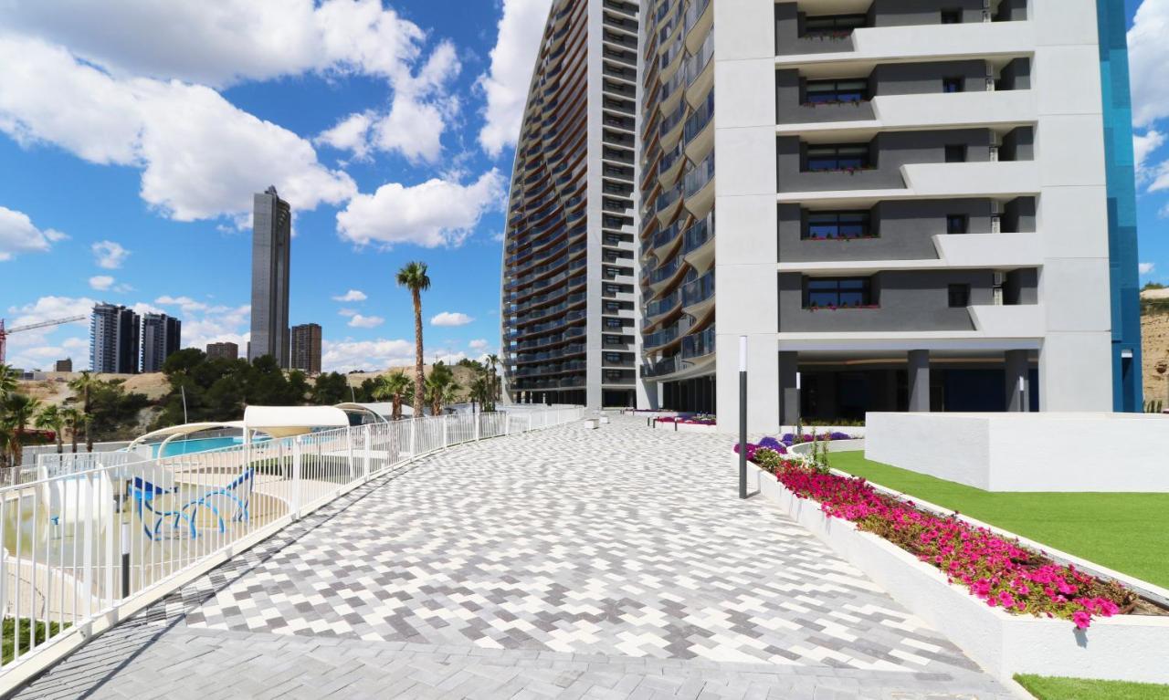 Sunset Waves Deluxe Apartments Poniente Beach Resort Μπένιντορμ Εξωτερικό φωτογραφία