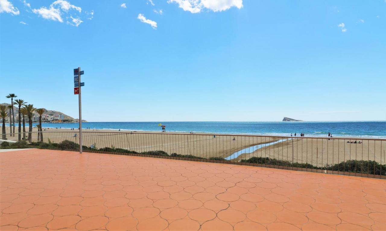 Sunset Waves Deluxe Apartments Poniente Beach Resort Μπένιντορμ Εξωτερικό φωτογραφία