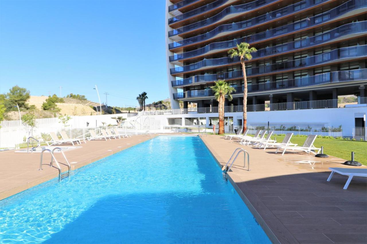 Sunset Waves Deluxe Apartments Poniente Beach Resort Μπένιντορμ Εξωτερικό φωτογραφία