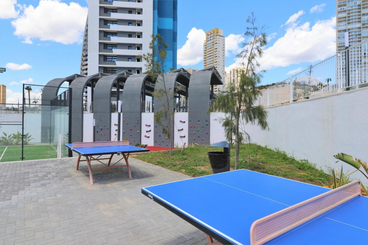 Sunset Waves Deluxe Apartments Poniente Beach Resort Μπένιντορμ Εξωτερικό φωτογραφία
