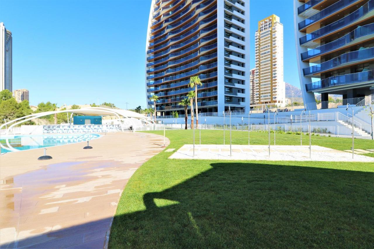 Sunset Waves Deluxe Apartments Poniente Beach Resort Μπένιντορμ Εξωτερικό φωτογραφία