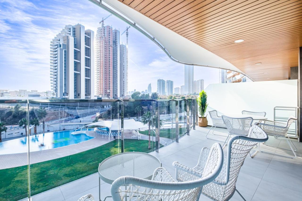 Sunset Waves Deluxe Apartments Poniente Beach Resort Μπένιντορμ Εξωτερικό φωτογραφία