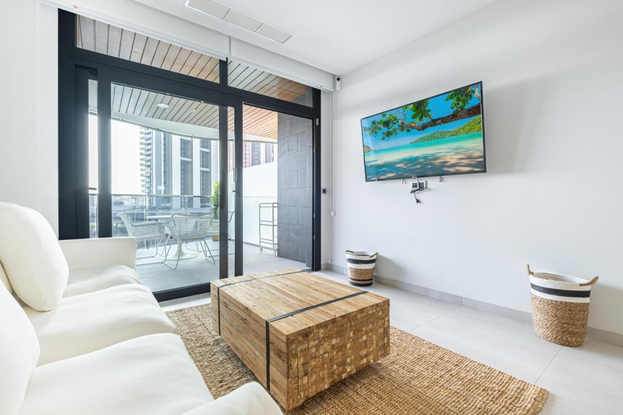 Sunset Waves Deluxe Apartments Poniente Beach Resort Μπένιντορμ Εξωτερικό φωτογραφία