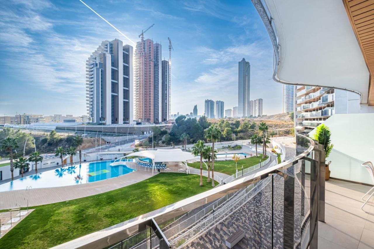 Sunset Waves Deluxe Apartments Poniente Beach Resort Μπένιντορμ Εξωτερικό φωτογραφία